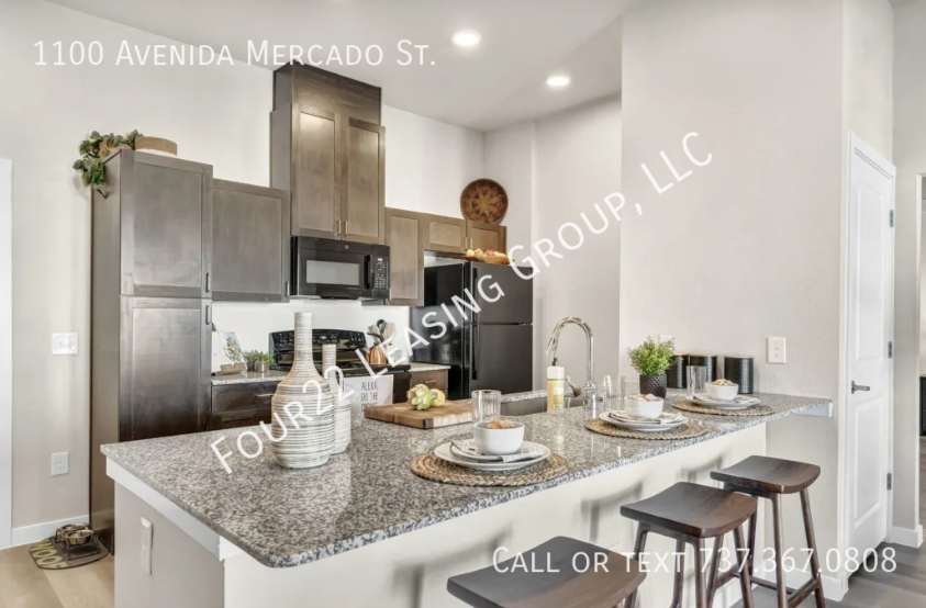 1100 Avenida Mercado St - Photo 4 of 6