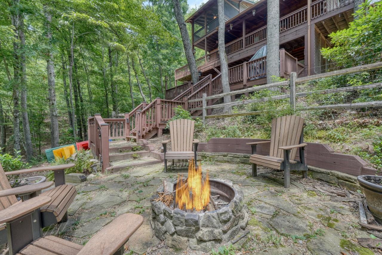 182 Majestic Way - Photo 3 of 21