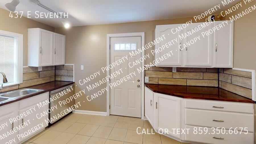 437 E Seventh St - Photo 5 of 11