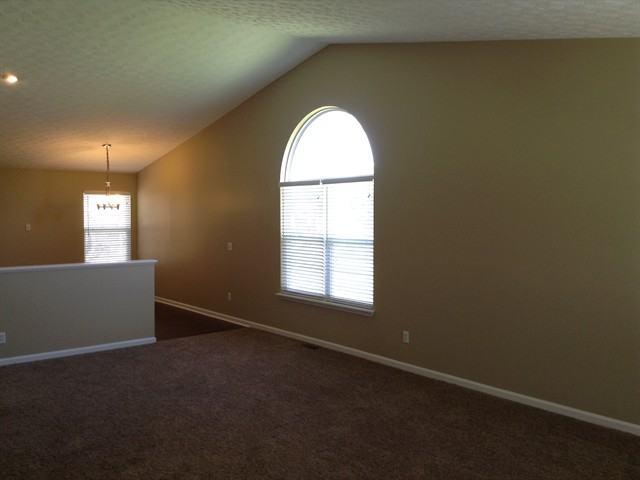 2044 Sunset View Ln - Photo 3 of 14
