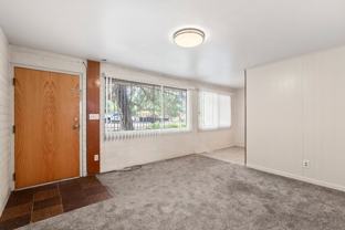 Sandy Apartments - Photo 1 of 1