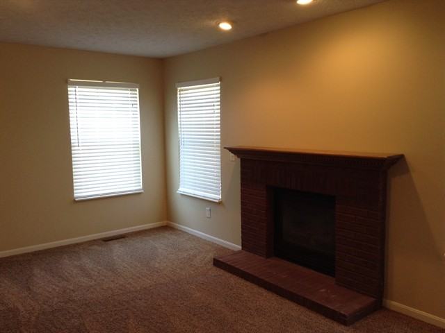 2051 Westborough Dr - Photo 2 of 15