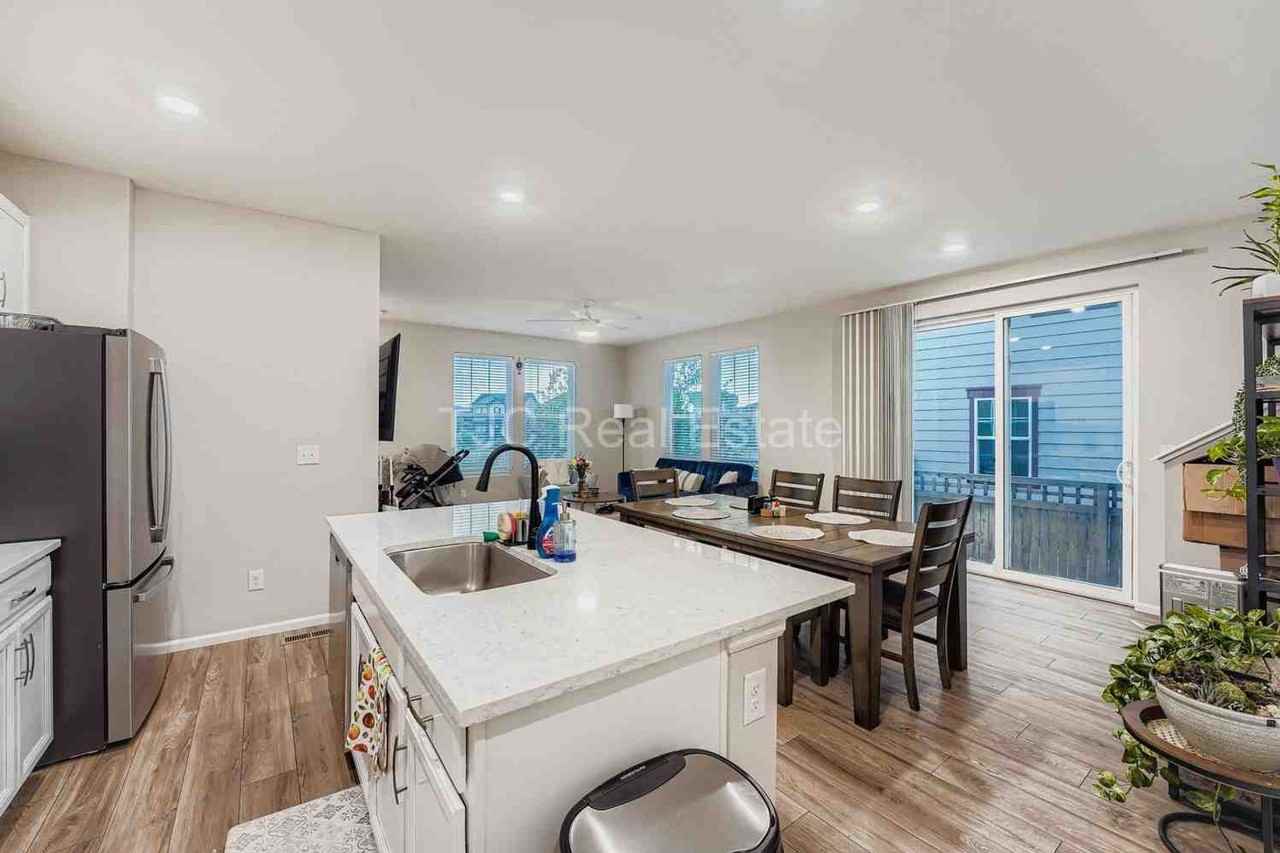 21207 East 59th Place - Photo 3 of 12