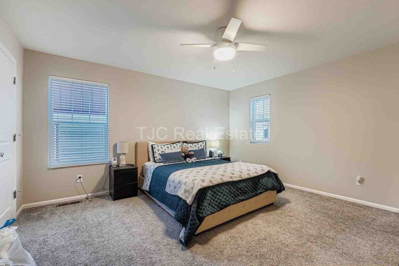 21207 East 59th Place - Photo 6 of 12