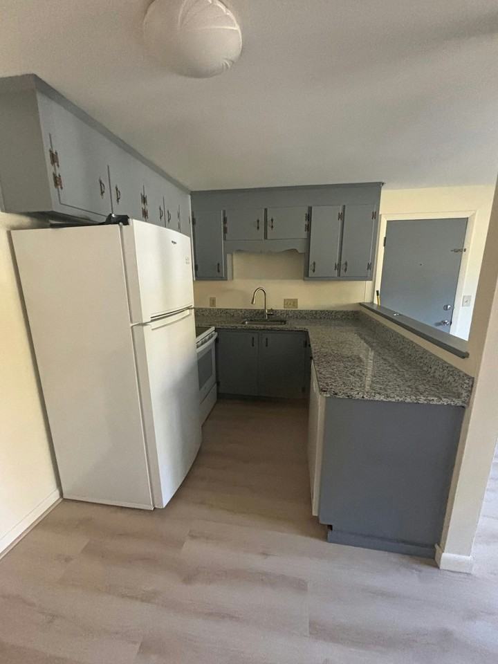 403 Gray Road, Unit E - Photo 2 of 10