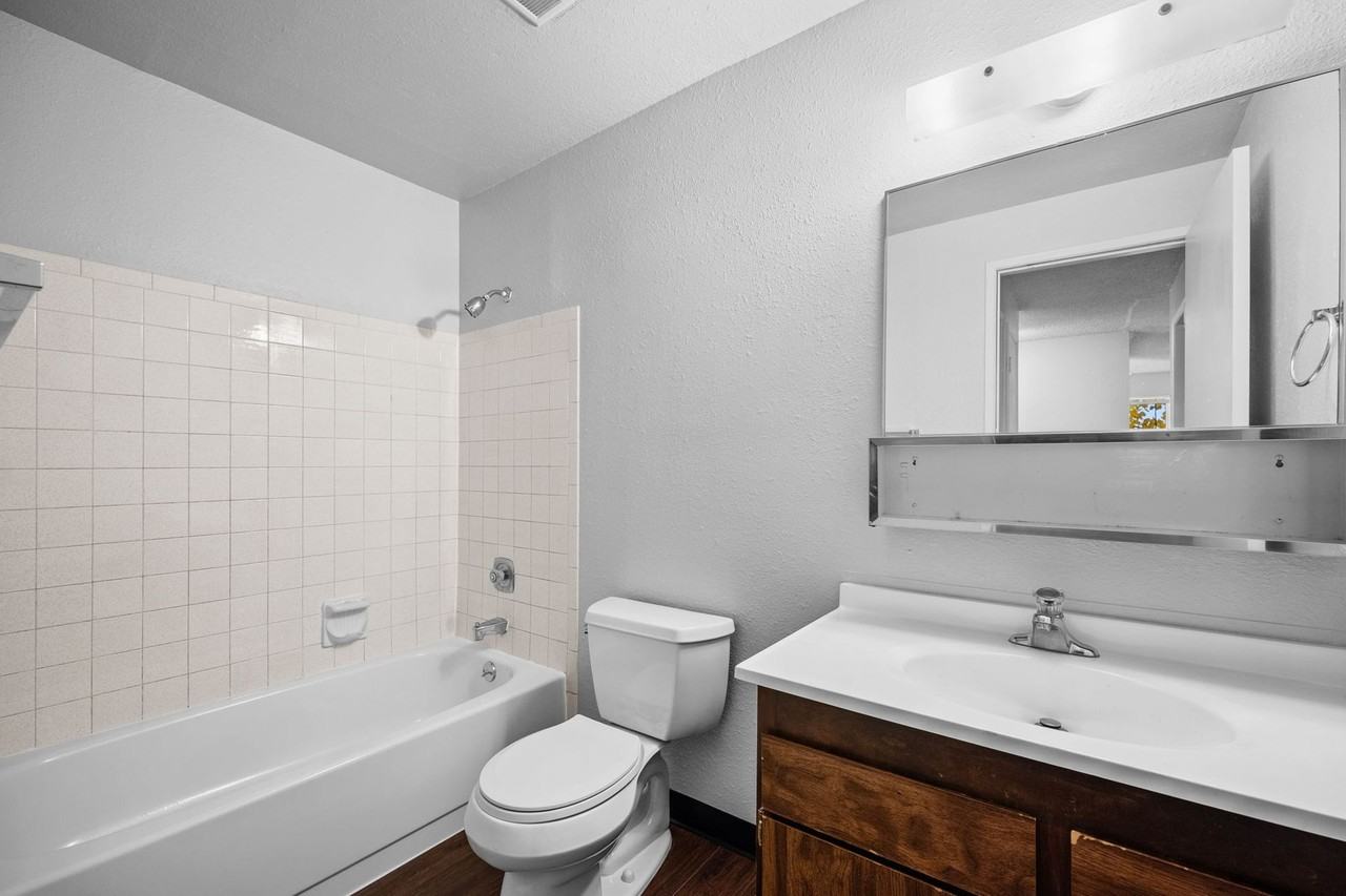 MOVE IN SPECIAL! 50% OFF SECOND MONTHS RENT - Photo 6 of 50