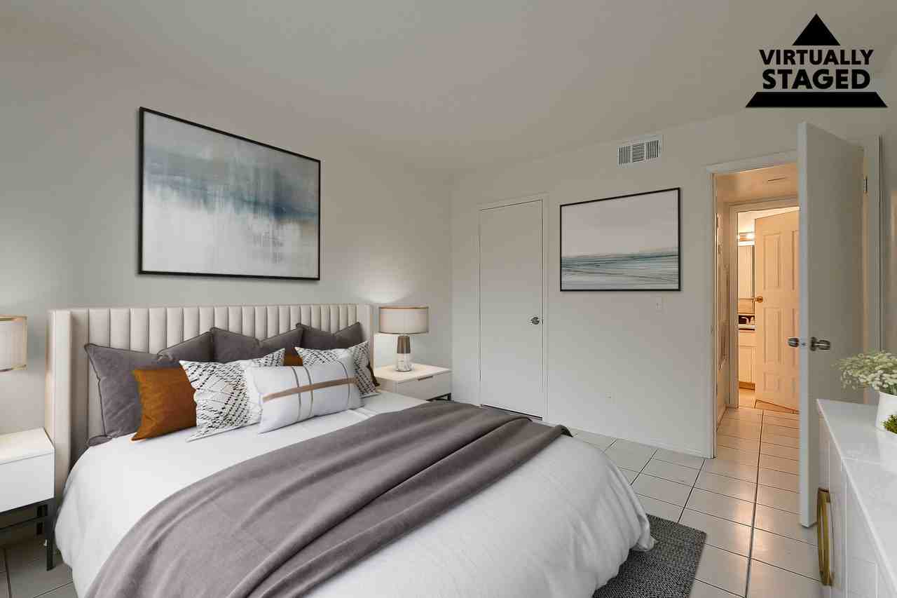 16815 N 29th St - Photo 4 of 48