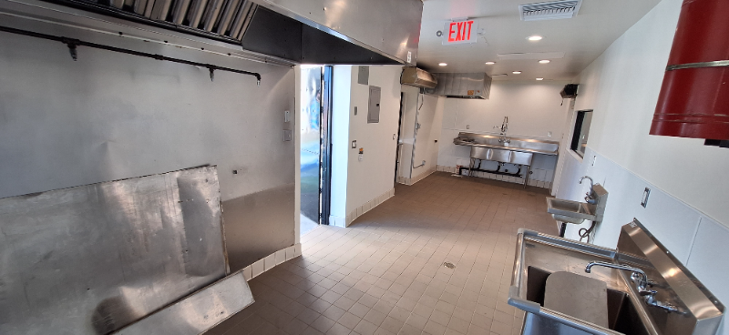 1301 Ocean Front Walk #1 - Photo 6 of 13