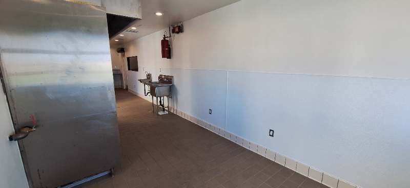 1301 Ocean Front Walk #1 - Photo 7 of 13