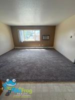 featured image of 909 12th Ave Ne