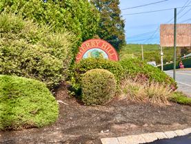 15 Maple Crest Cir #B - Photo 1 of 1