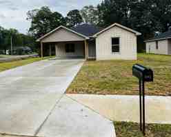 featured image of 101 Weston Cv