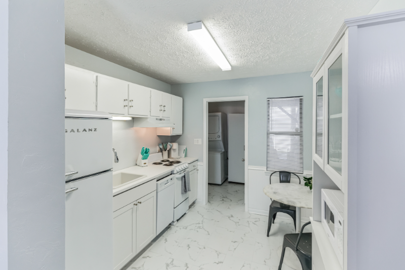 216 Rose Ln #D - Photo 3 of 12