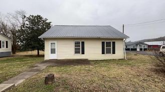 409 Mammoth Cave St - Photo 1 of 1