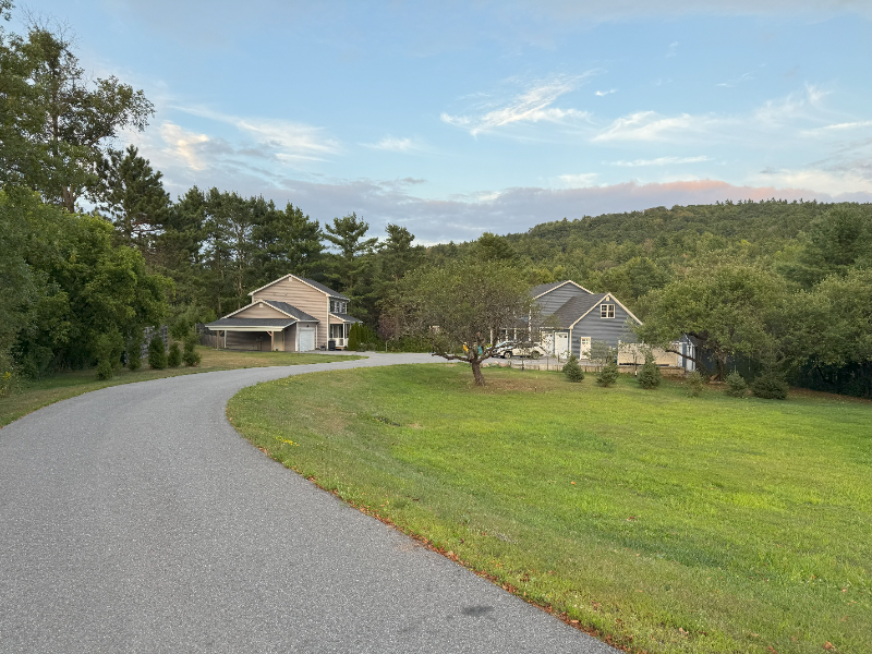 55 Apple Blossom Rd - Photo 3 of 20