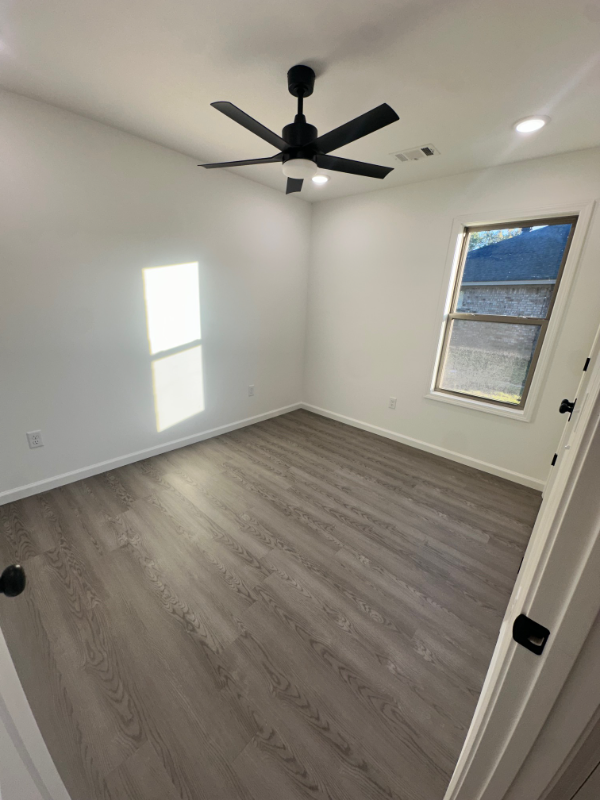 105 Weston Cv - Photo 5 of 13