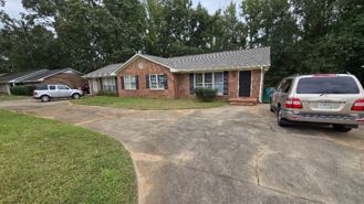 105 Colebrook Ct #B - Photo 1 of 1