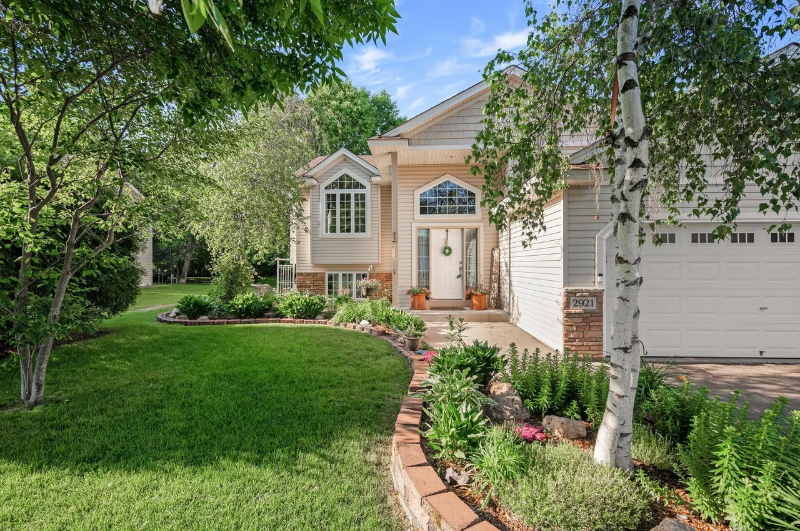 2921 235th Avenue Northwest - Photo 2 of 15