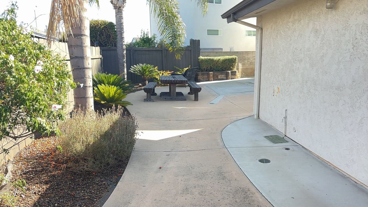 5106 Tipton Street - Photo 4 of 20