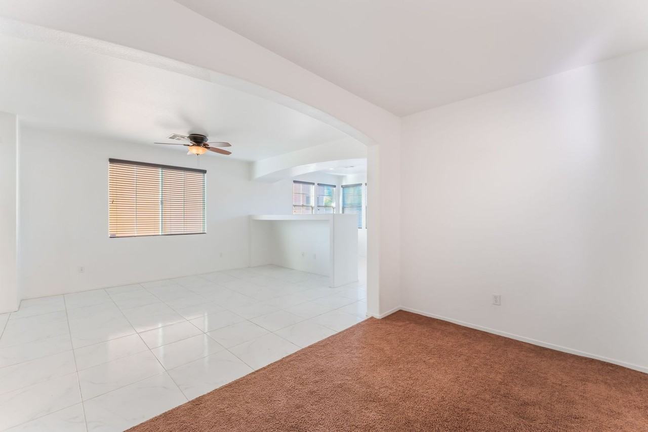 5269 Brazelton St - Photo 5 of 23