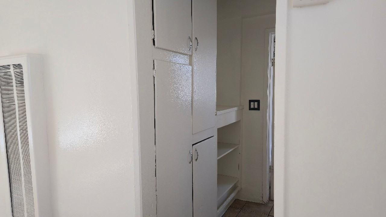 7425Vine - Photo 4 of 21