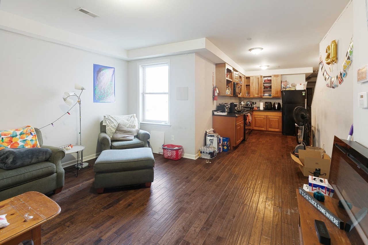 1628 Willington St - Photo 7 of 50