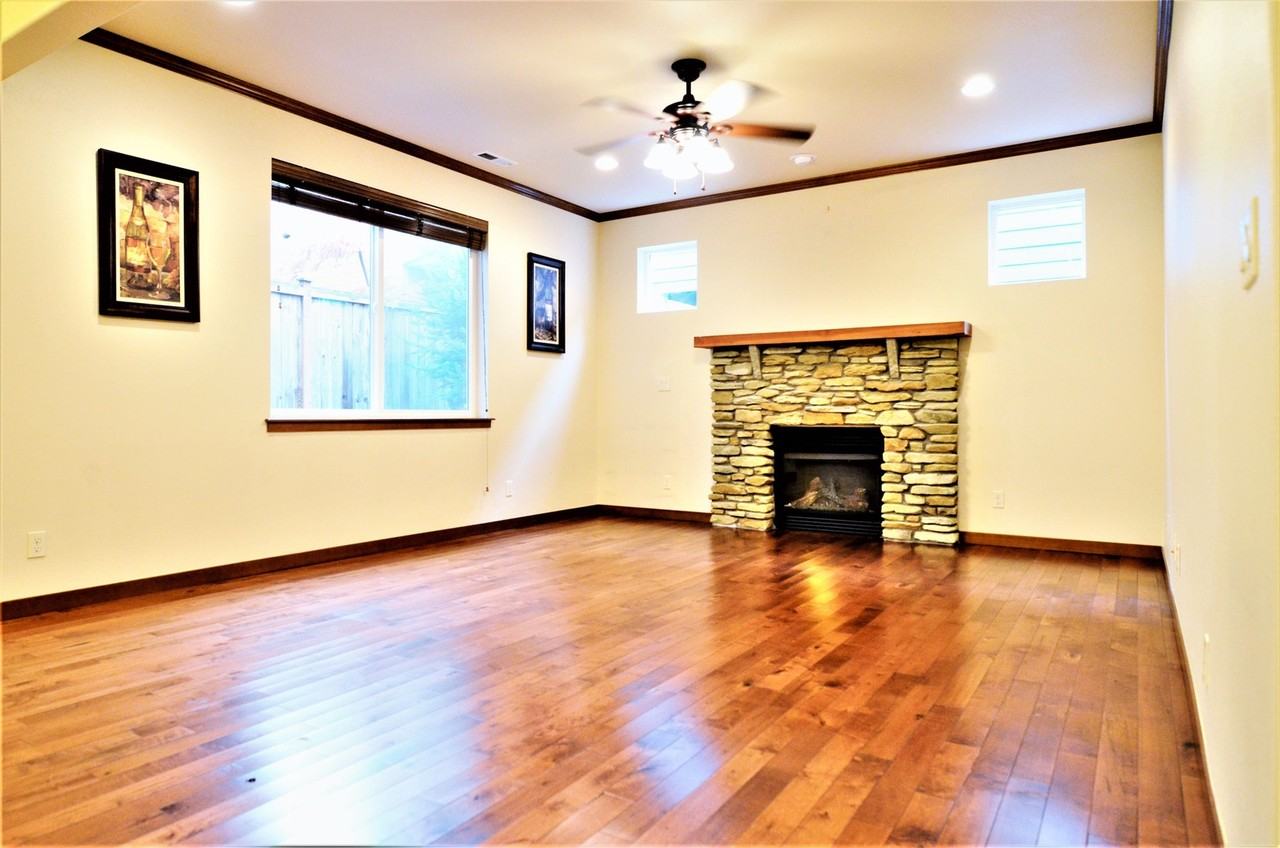 16118 119th Pl Ne - Photo 2 of 16