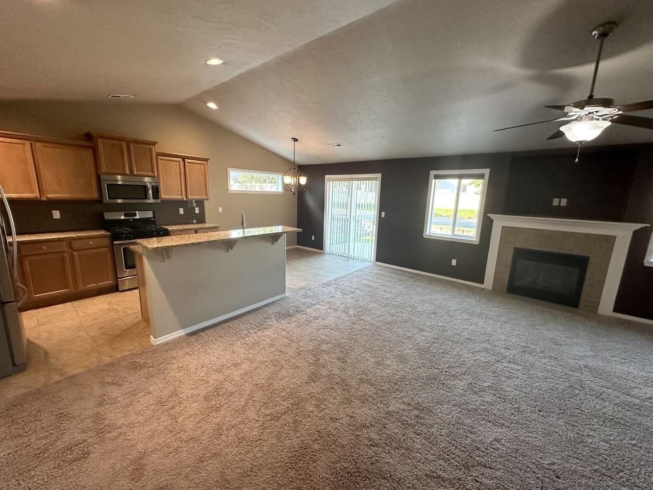 2663 Torrey Pines Way - Photo 3 of 22