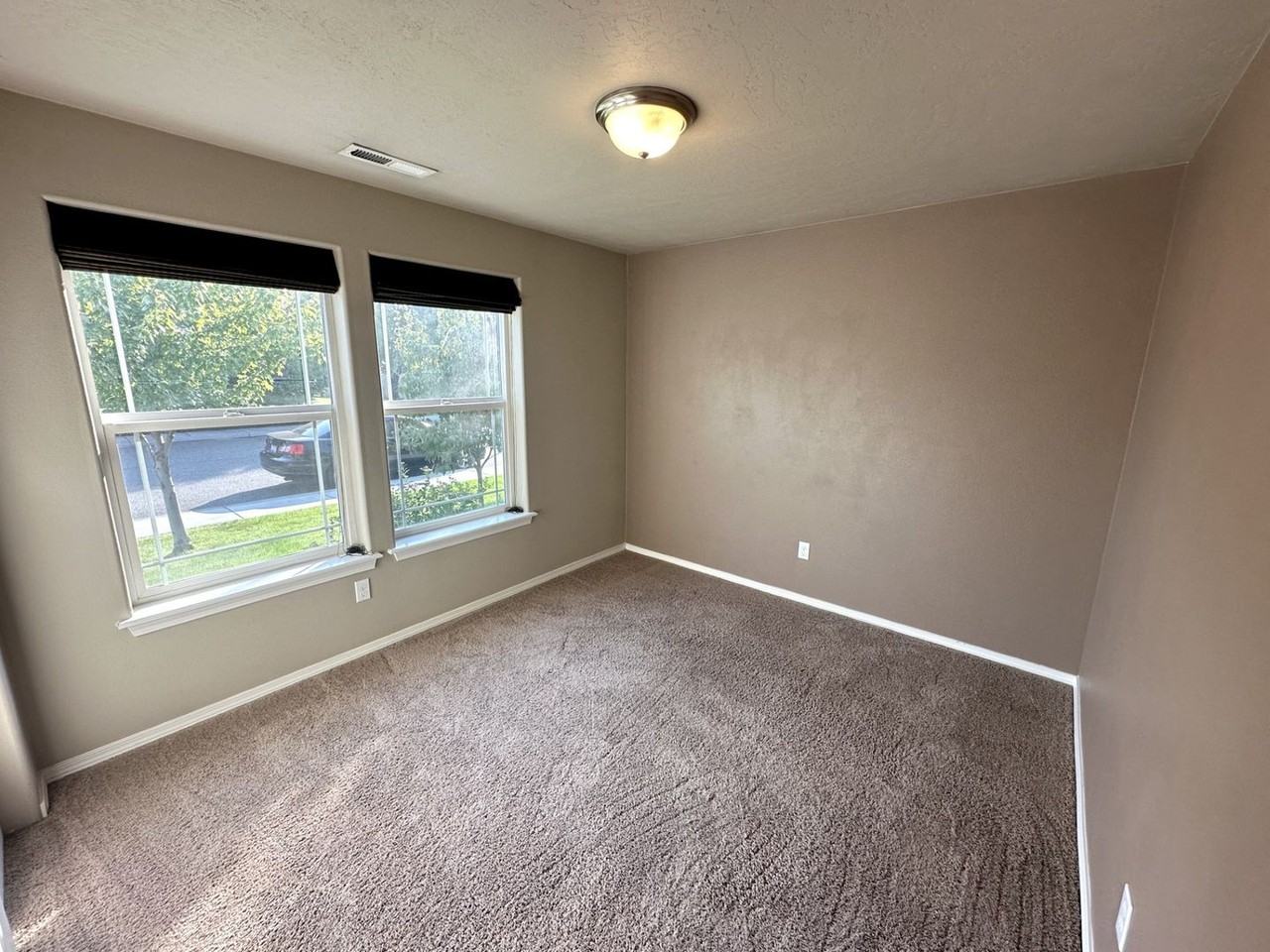 2663 Torrey Pines Way - Photo 5 of 22