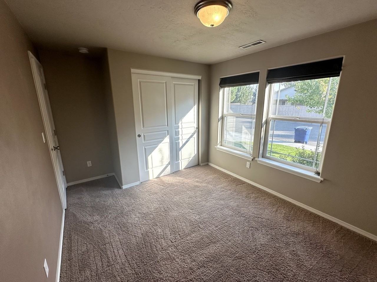 2663 Torrey Pines Way - Photo 6 of 22