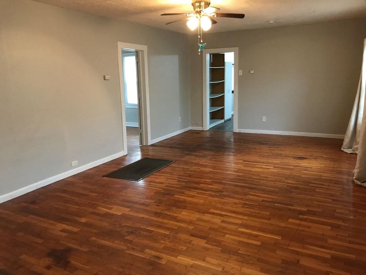 1228 Sw Lane St - Photo 4 of 15