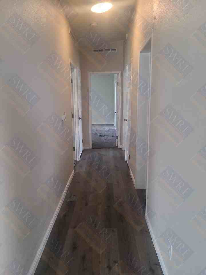 804 Maple St - Photo 5 of 11