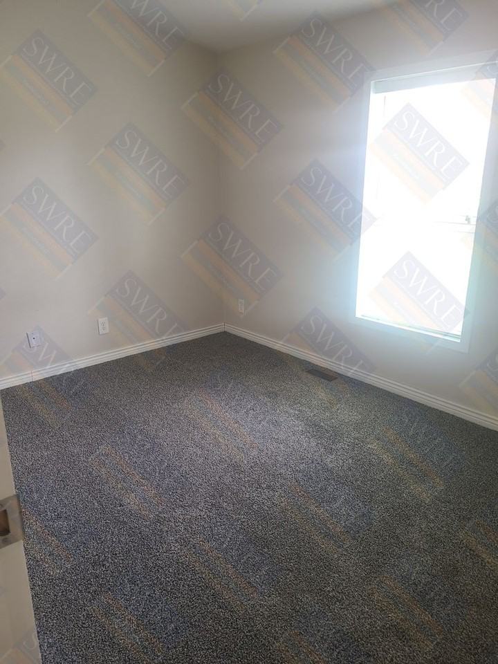 804 Maple St - Photo 6 of 11
