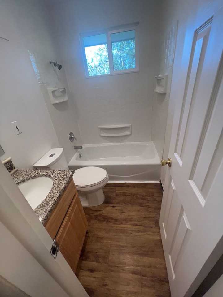 1235 E Ridge Ave - Photo 4 of 12