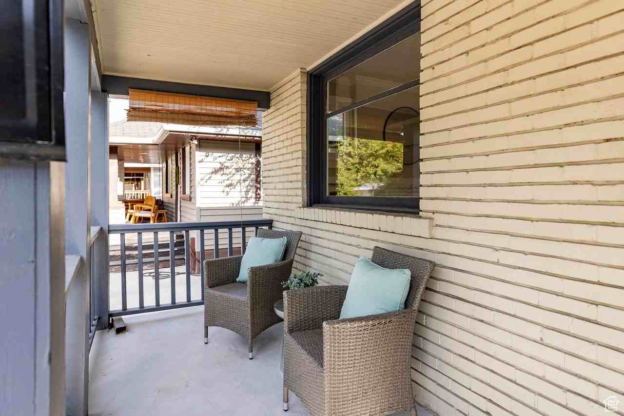 369 E Ramona Ave - Photo 3 of 18