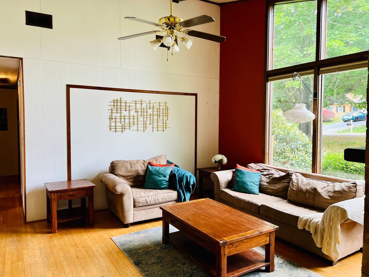 760 Carson Dr - Photo 3 of 34