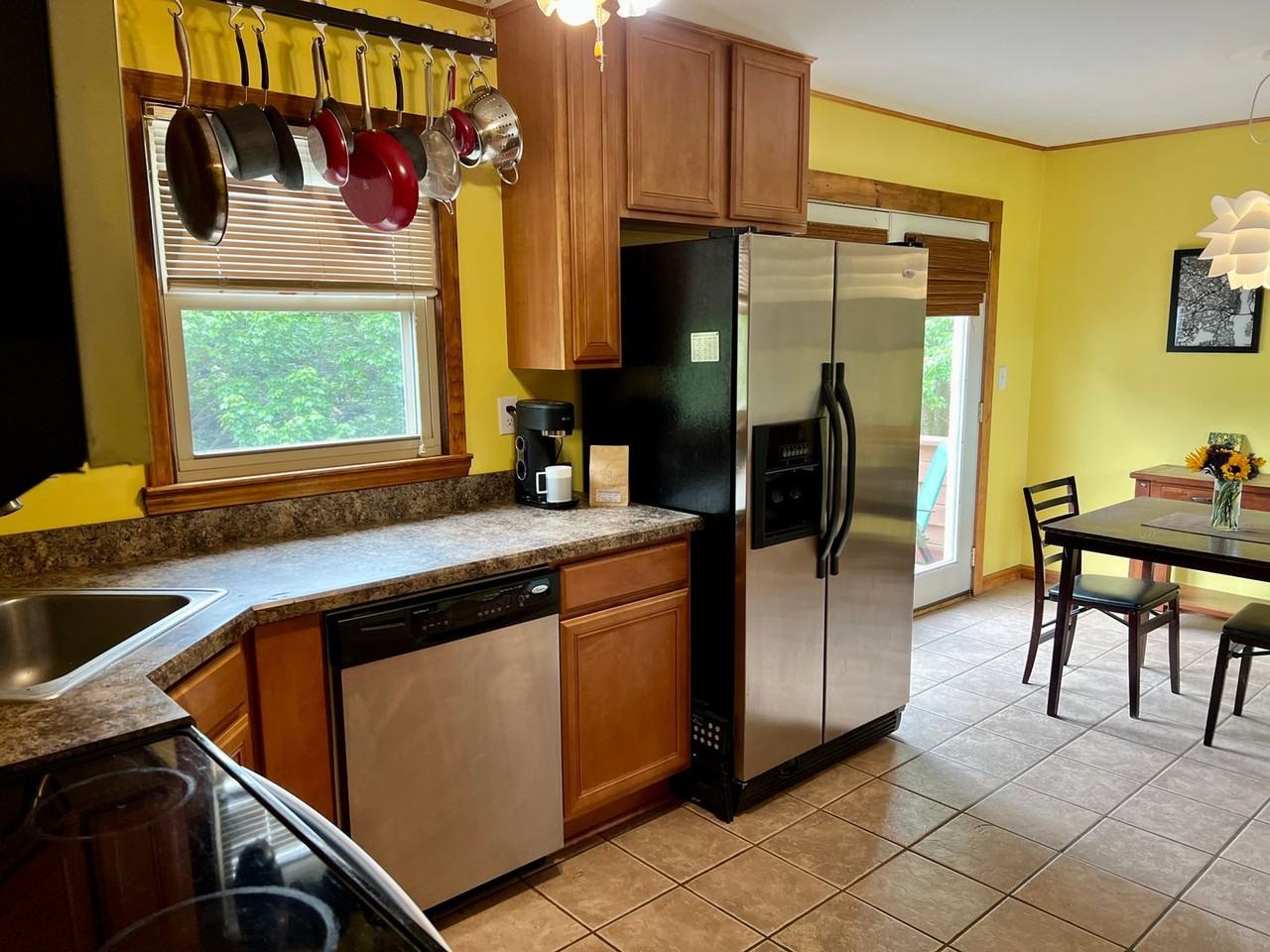 760 Carson Dr - Photo 4 of 34