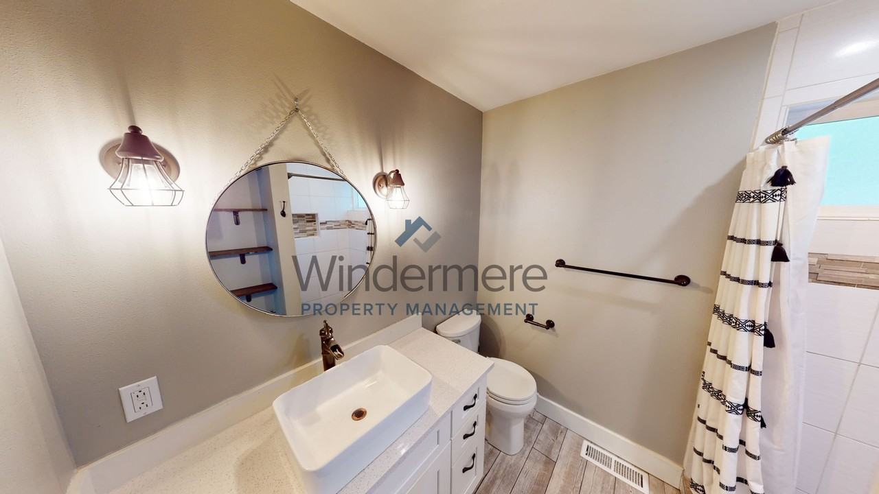 1346 Bonsella St - Photo 7 of 23