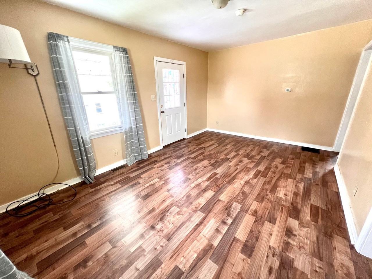 3609 College Ave - Photo 4 of 18