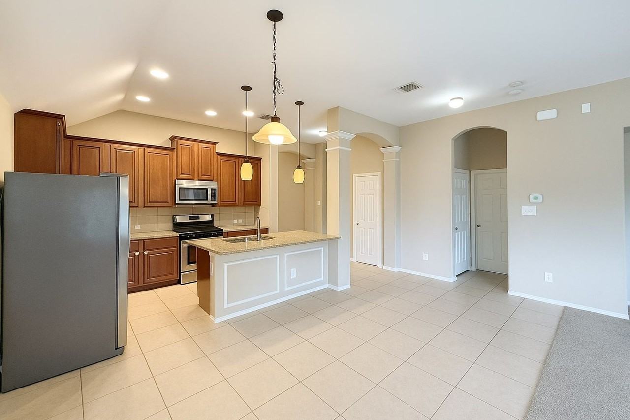 1713 Lake Way Dr - Photo 6 of 45