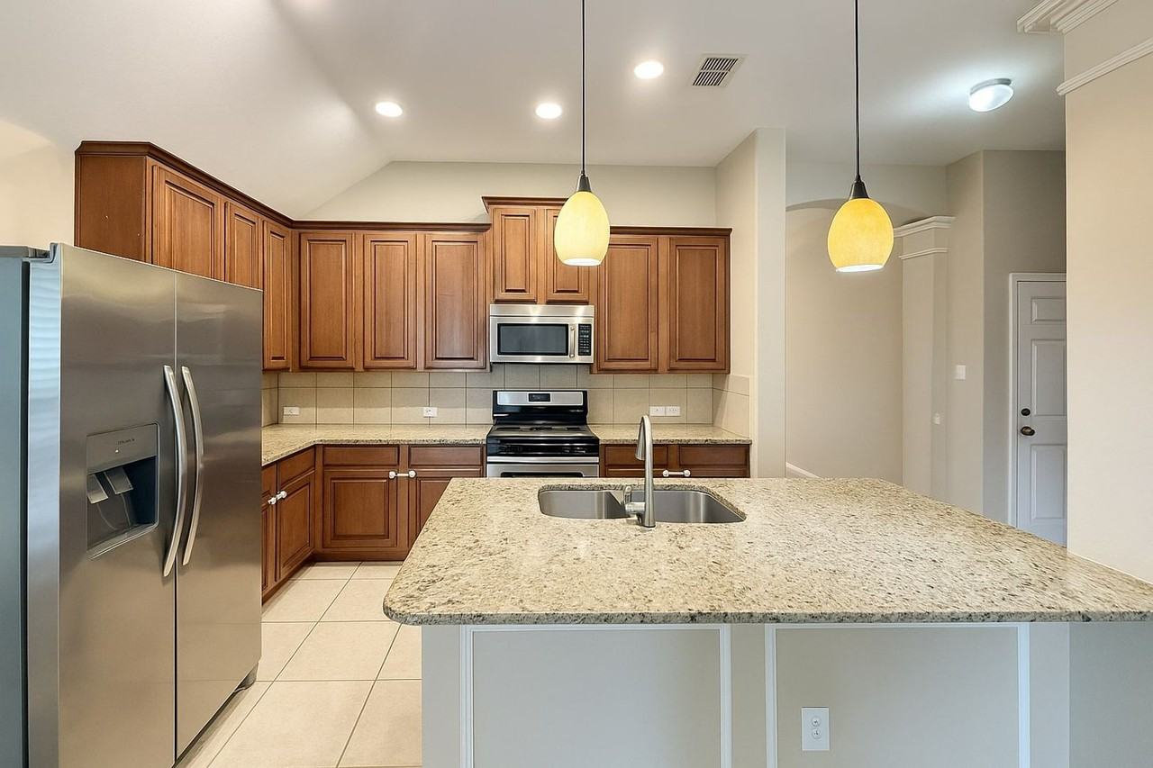 1713 Lake Way Dr - Photo 7 of 45