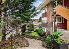 3221263 - Photo 1 of 1