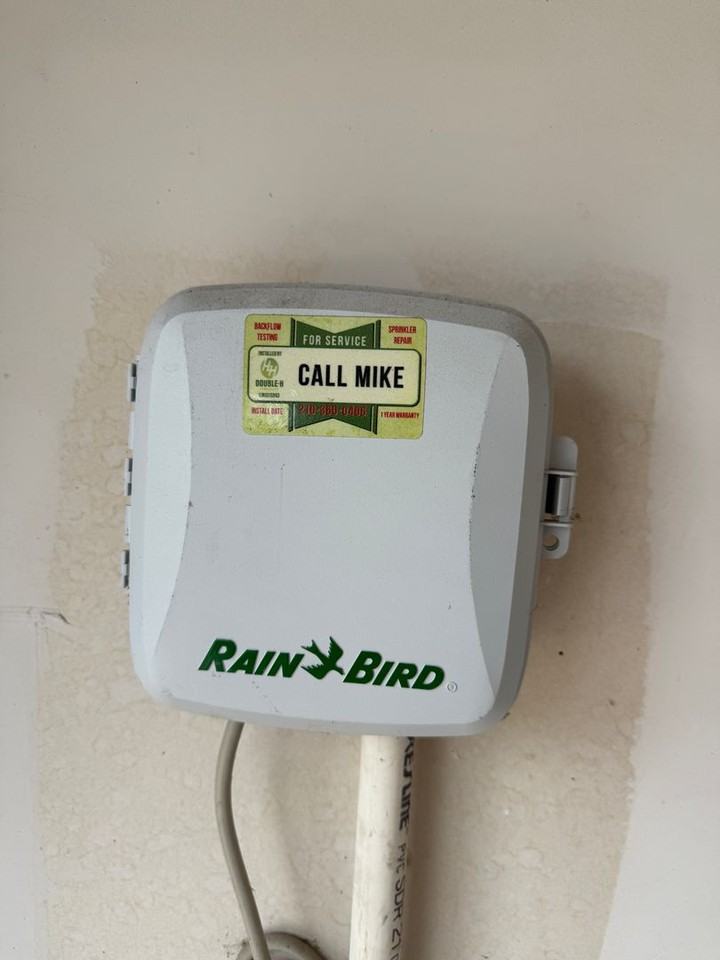 8014 Blackhawk Pass - Photo 2 of 35