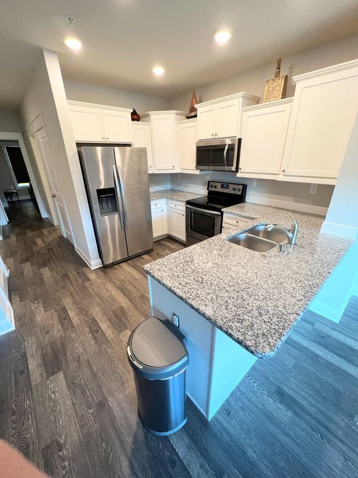 51 11th St - Photo 3 of 23