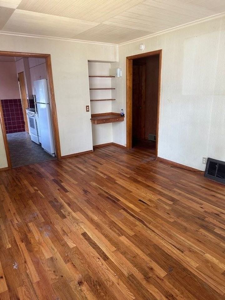 315 N 7th St - Photo 2 of 12