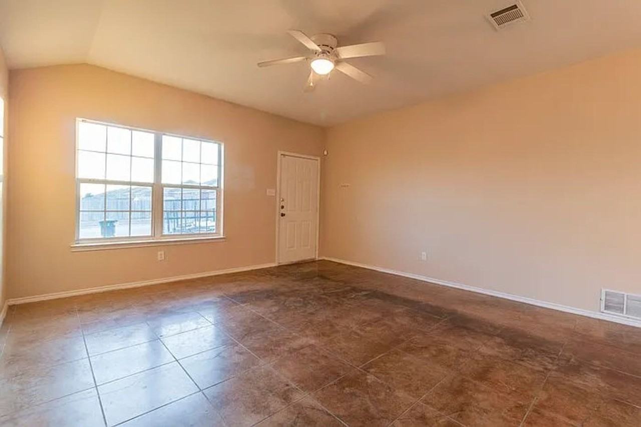 4809 Auburn Dr #B - Photo 4 of 11