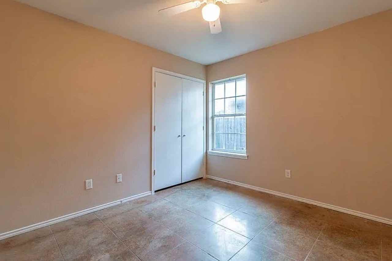 4809 Auburn Dr #B - Photo 6 of 11