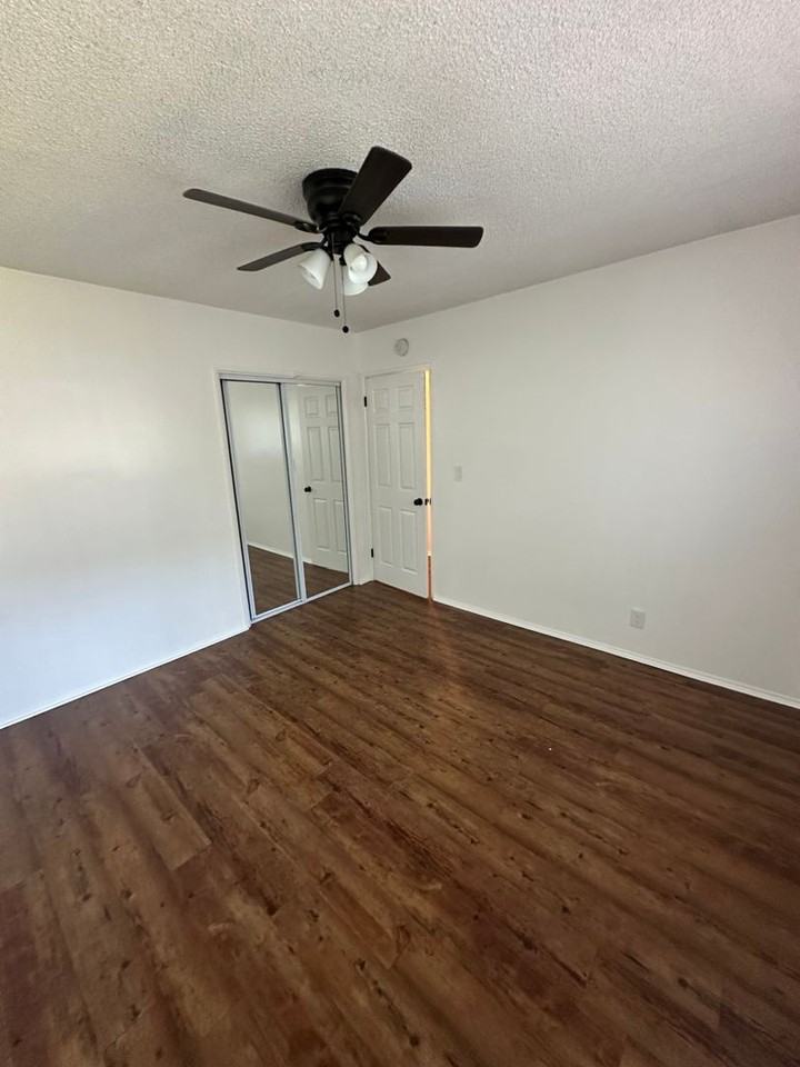 700 Holly, LLC - Photo 4 of 11