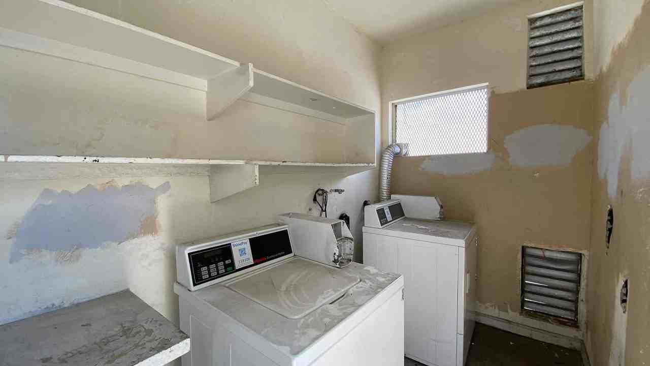 SF Casa Royale - Photo 2 of 6