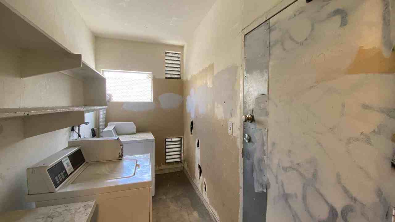 SF Casa Royale - Photo 5 of 6